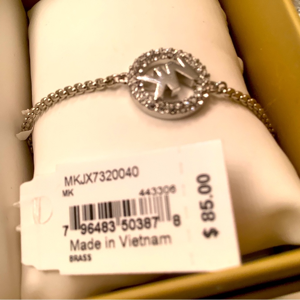 Beautiful Michael kors bracelet sterling silver with Swarovskicrystals